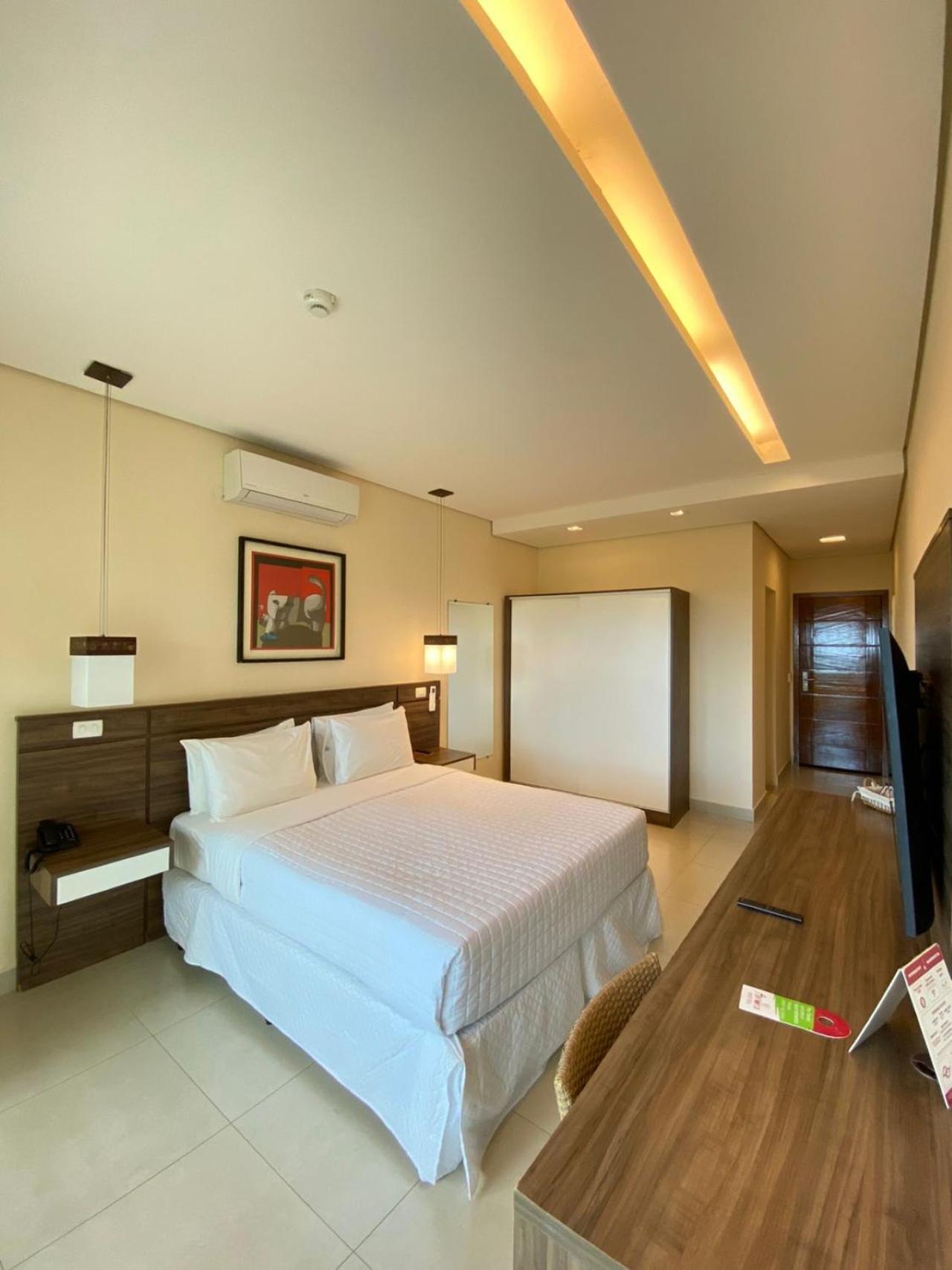 Amora Hotel มาเรเซียส ภายนอก รูปภาพ