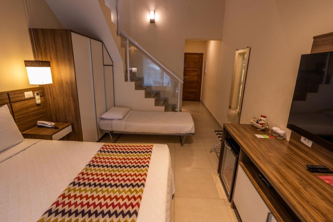 Amora Hotel มาเรเซียส ภายนอก รูปภาพ