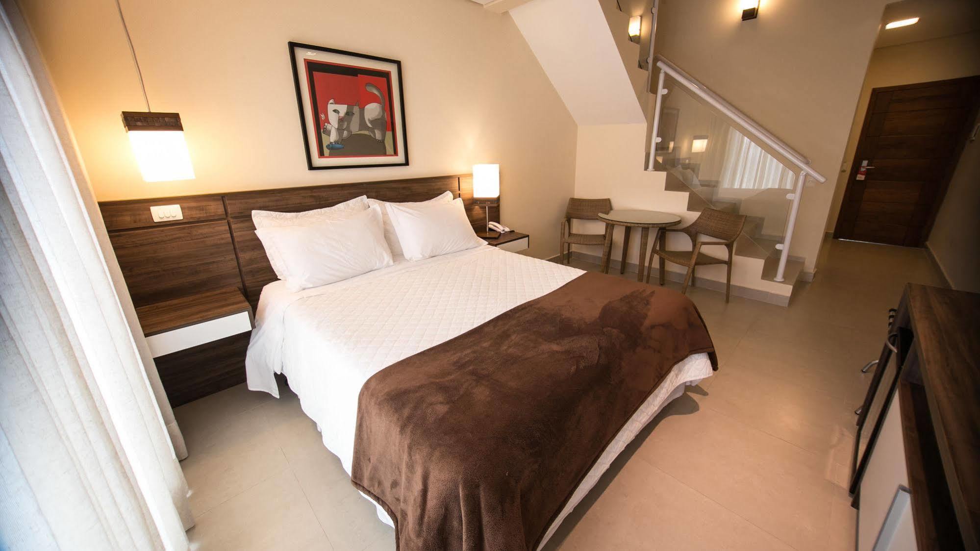 Amora Hotel มาเรเซียส ภายนอก รูปภาพ